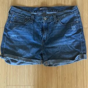 Levi shorts, size 31